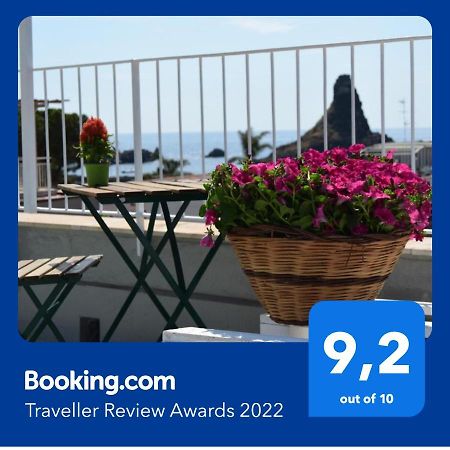 אצ'י קסטלו Casa Vacanze Caramagna מראה חיצוני תמונה