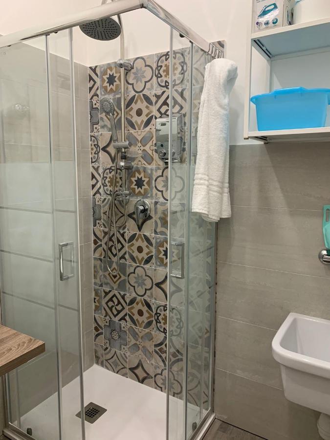 אצ'י קסטלו Casa Vacanze Caramagna מראה חיצוני תמונה